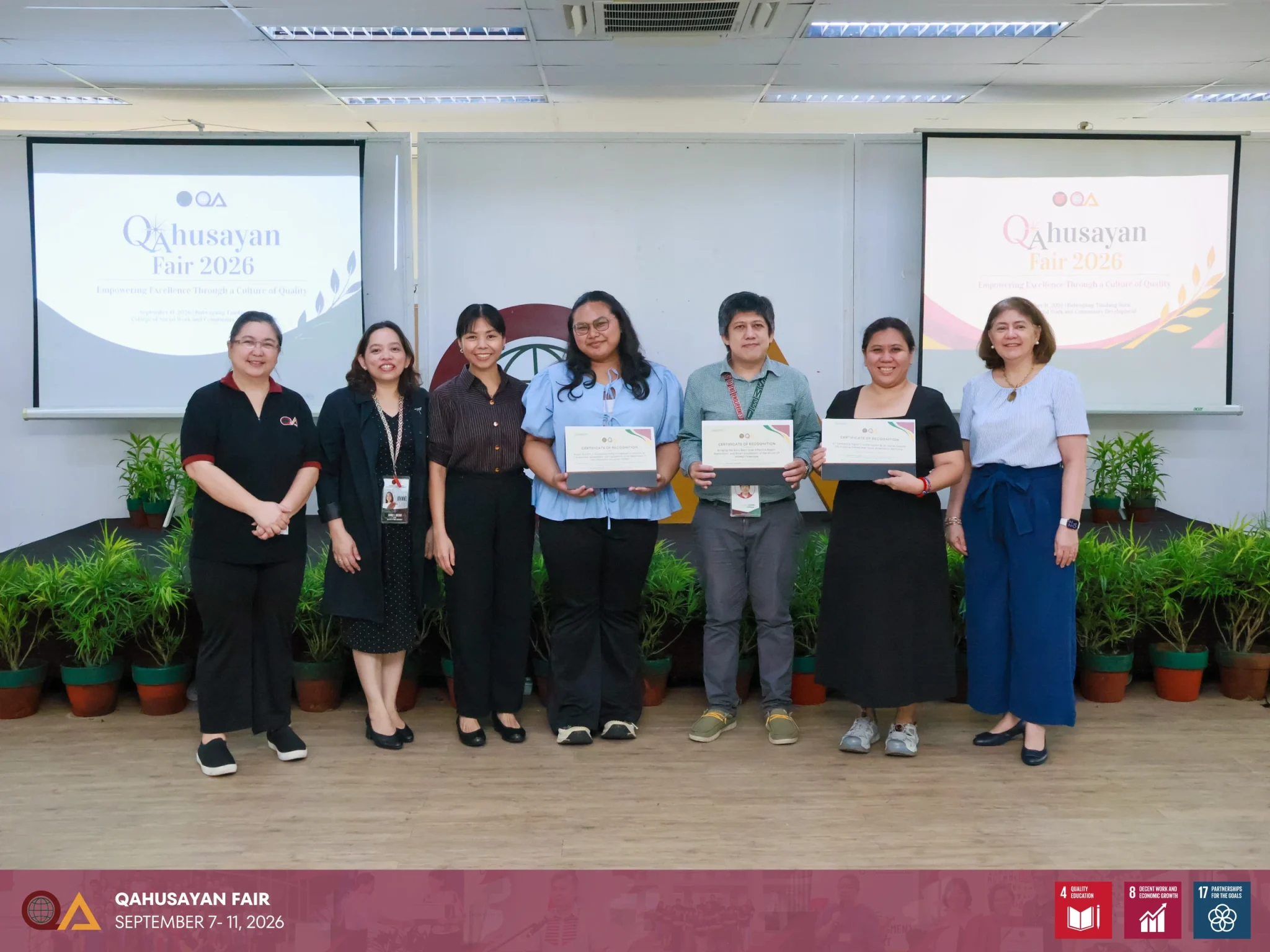 Vice Chancellor for Administration Adeline A. Pacia and UPD QAO Director presented Certificates of Recognition to representatives of the three top-scoring poster presentations.
